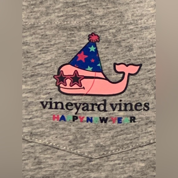 Vineyard Vines Happy New Year T-shirt - Picture 3 of 4